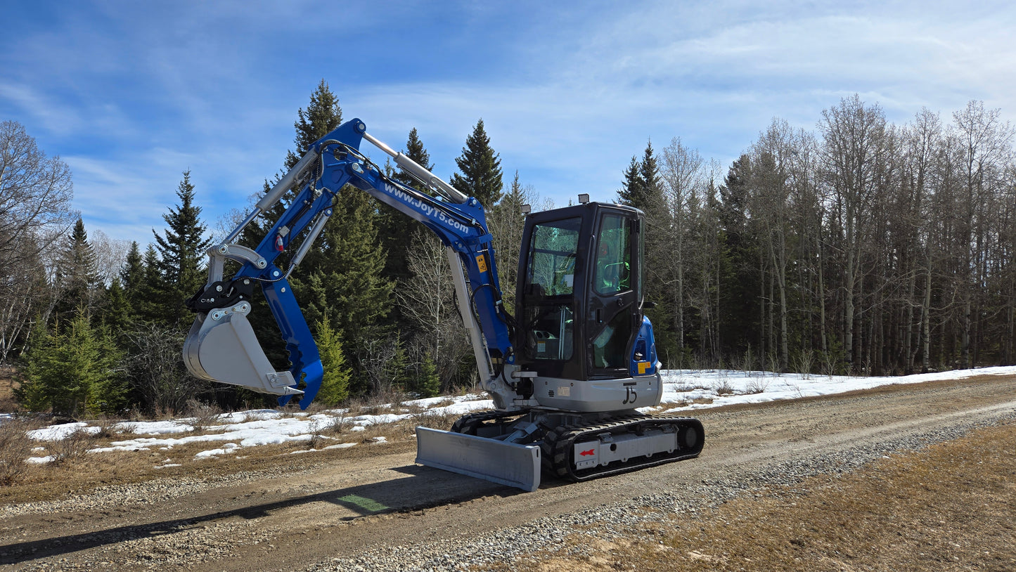 JT5350 3.5 ton mini excavator with Kubota engine lifting bucket on roadside Canada compact excavator for earthwork and construction projects