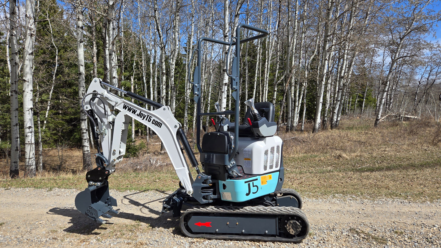 JT5120P 1.2 Ton mini excavator with Kubota D722 engine and pilot controls. Compact excavator with hydraulic thumb, zero tail design and extendable tracks for construction projects in tight spaces across Canada and USA.