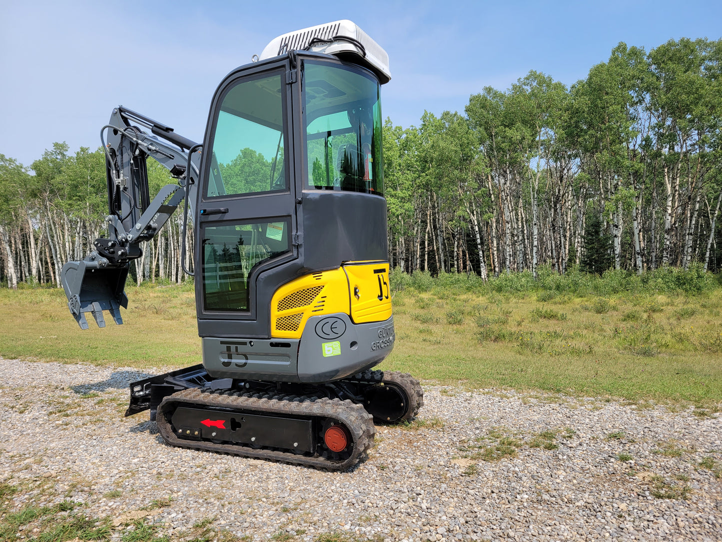 JT5200 Special Edition 2 ton mini excavator for sale in Canada with Kubota engine rear angle outdoor view compact full cab excavator hydraulic system for construction work