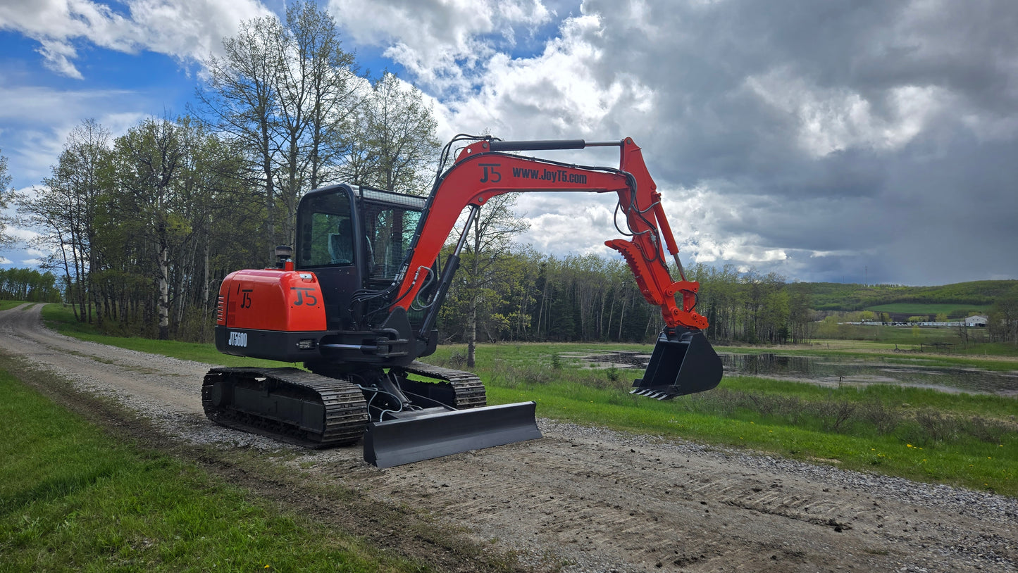 JT5600 6 Ton Mini Excavator with Yanmar engine compact construction equipment for sale in Canada ideal for landscaping and heavy-duty building projects