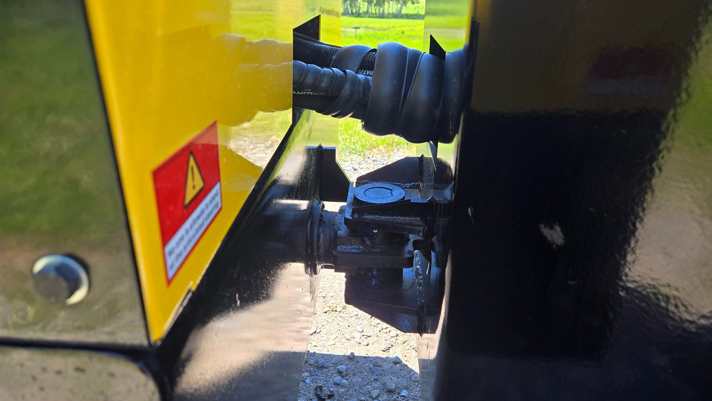 Central hinge and hydraulic connection of JT5DR35 road roller by JoyT5 for sale in Calgary Alberta Canada