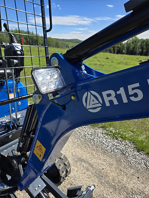 Rippa R15 mini excavator for sale front boom with LED working light