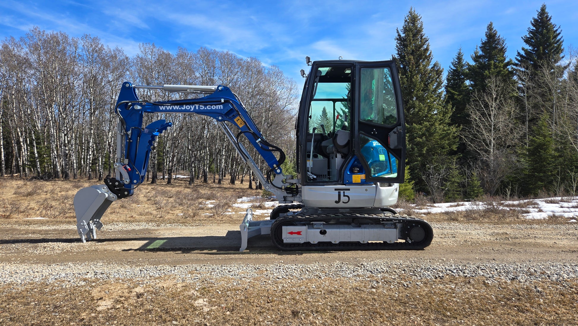 JT5350 3.5 Ton Excavator for sale in Canada and United States | JoyT5
