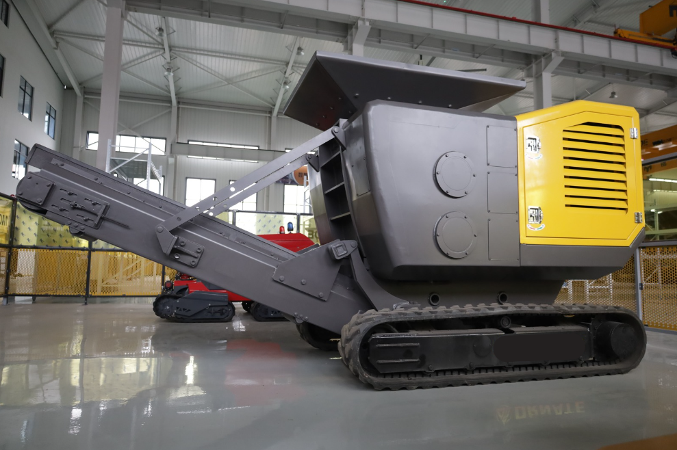 Mini Mobile Rock Crusher for sale is Canada JoyT5