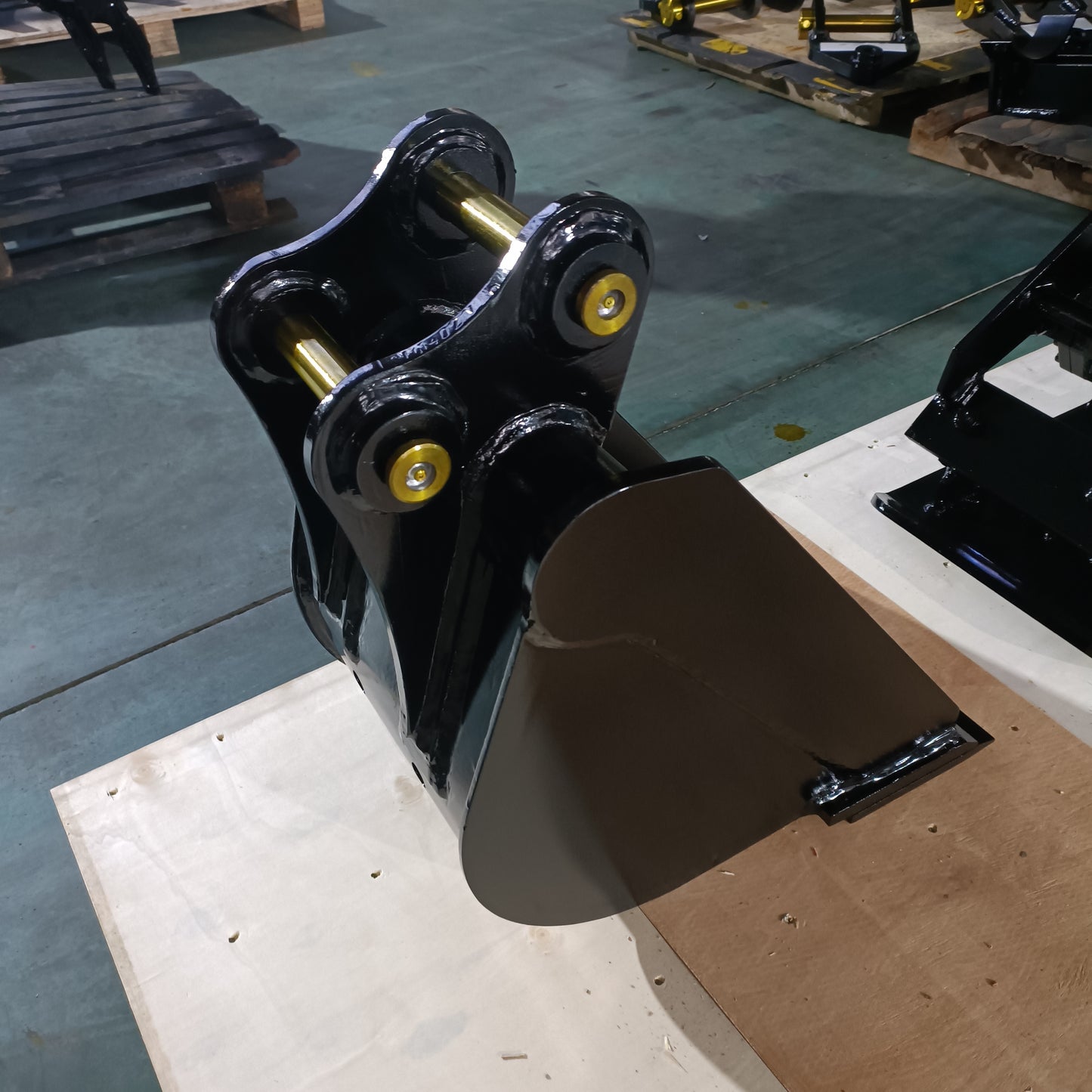 custom excavator bucket attachment made in Canada durable heavy duty construction tool for digging trenching and grading work


