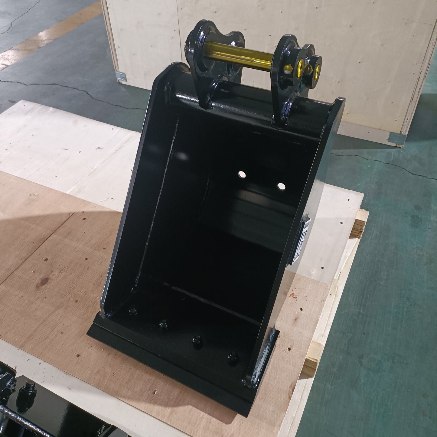 custom excavator bucket made in Canada heavy duty attachment for digging grading and construction equipment use

