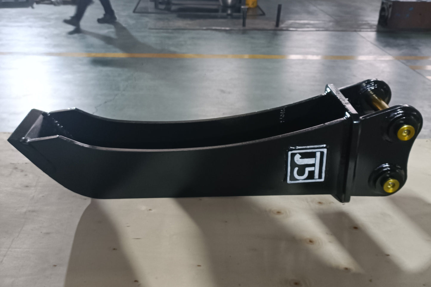 custom excavator ripper attachment made in Canada heavy duty construction equipment for mini to large excavators