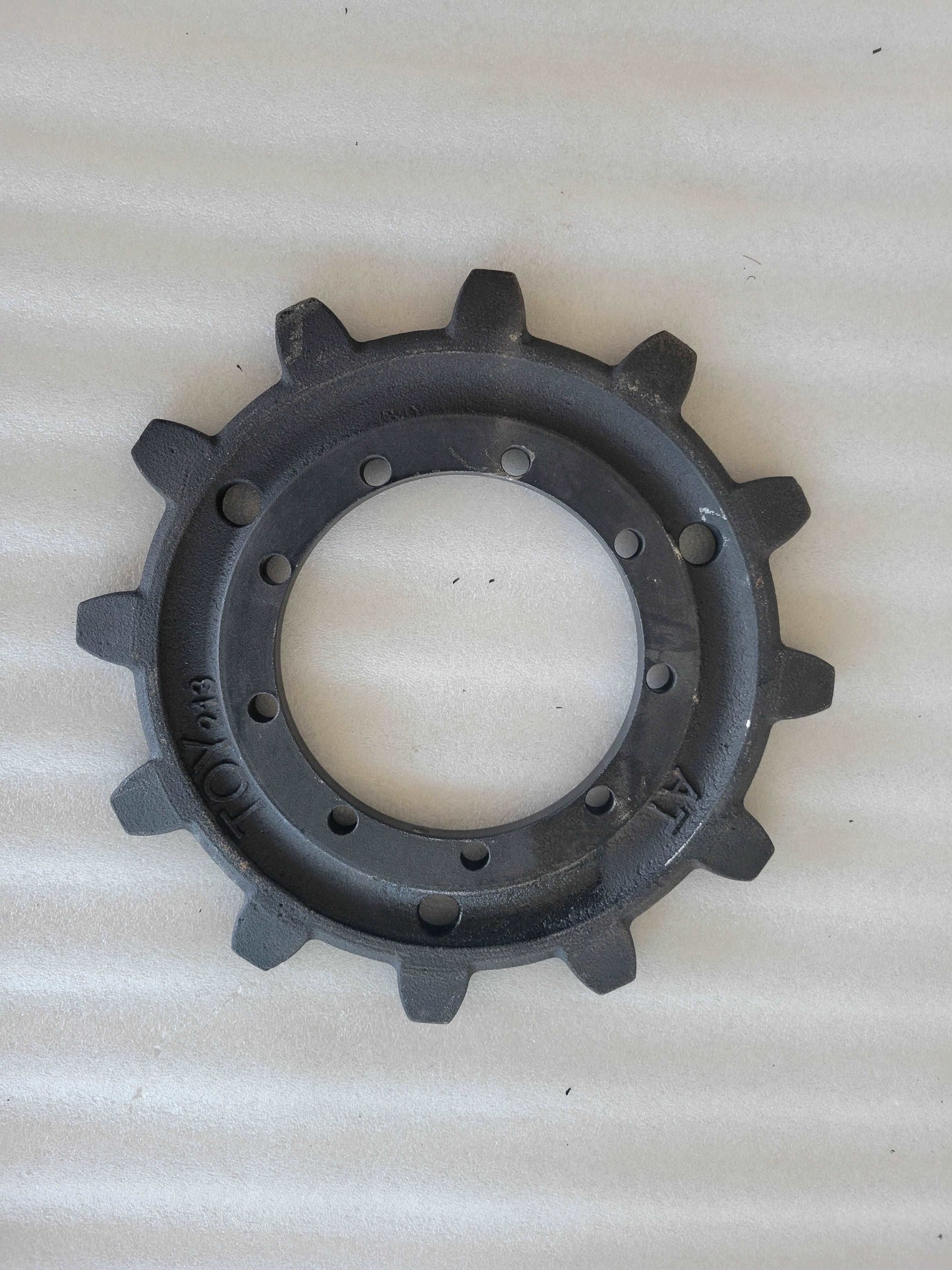 Excavator sprocket gear used in final drive and undercarriage parts for heavy equipment machines in Canada


