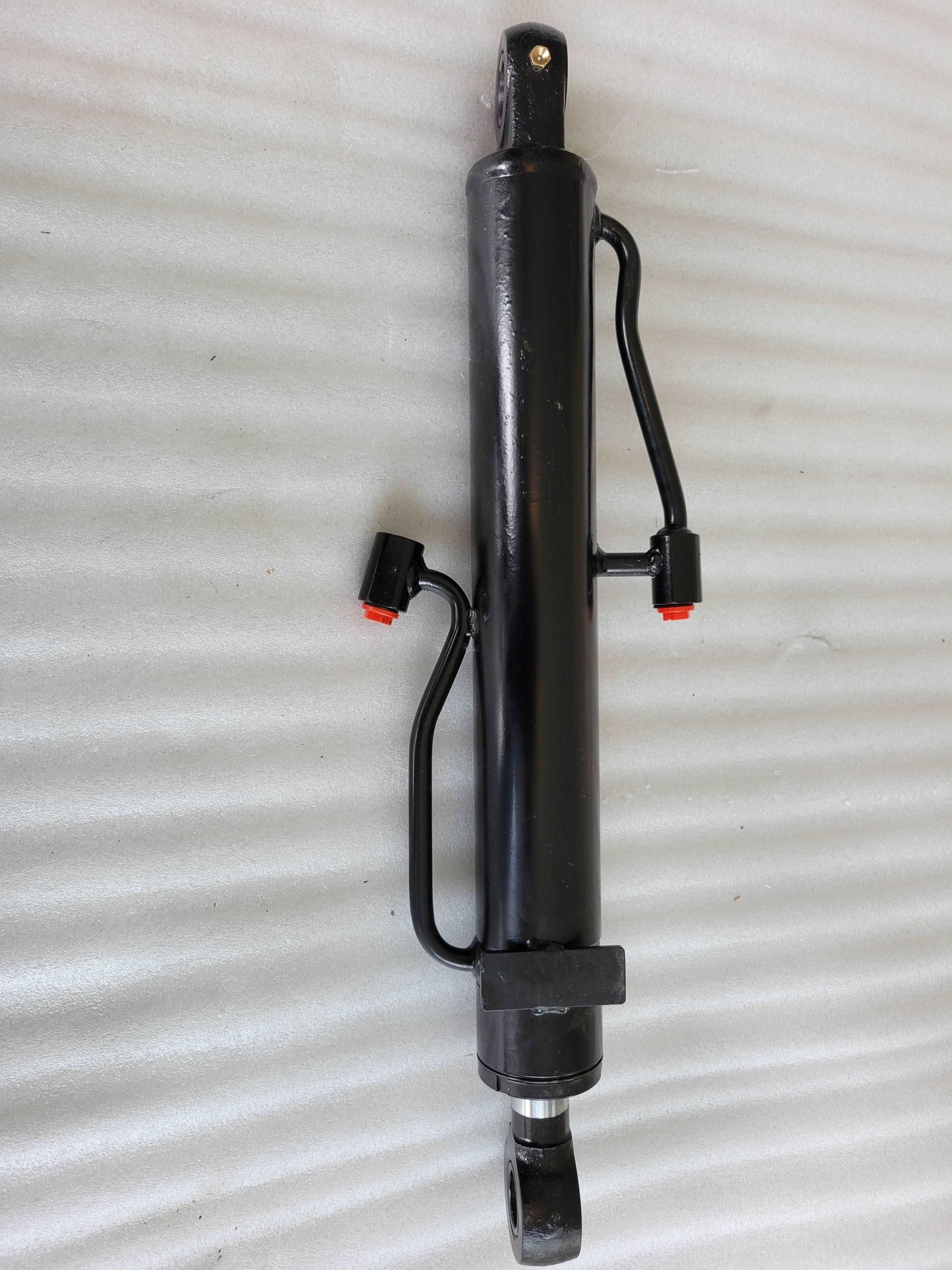 Durable hydraulic cylinder for excavator and loader replacement parts used in construction equipment across Canada