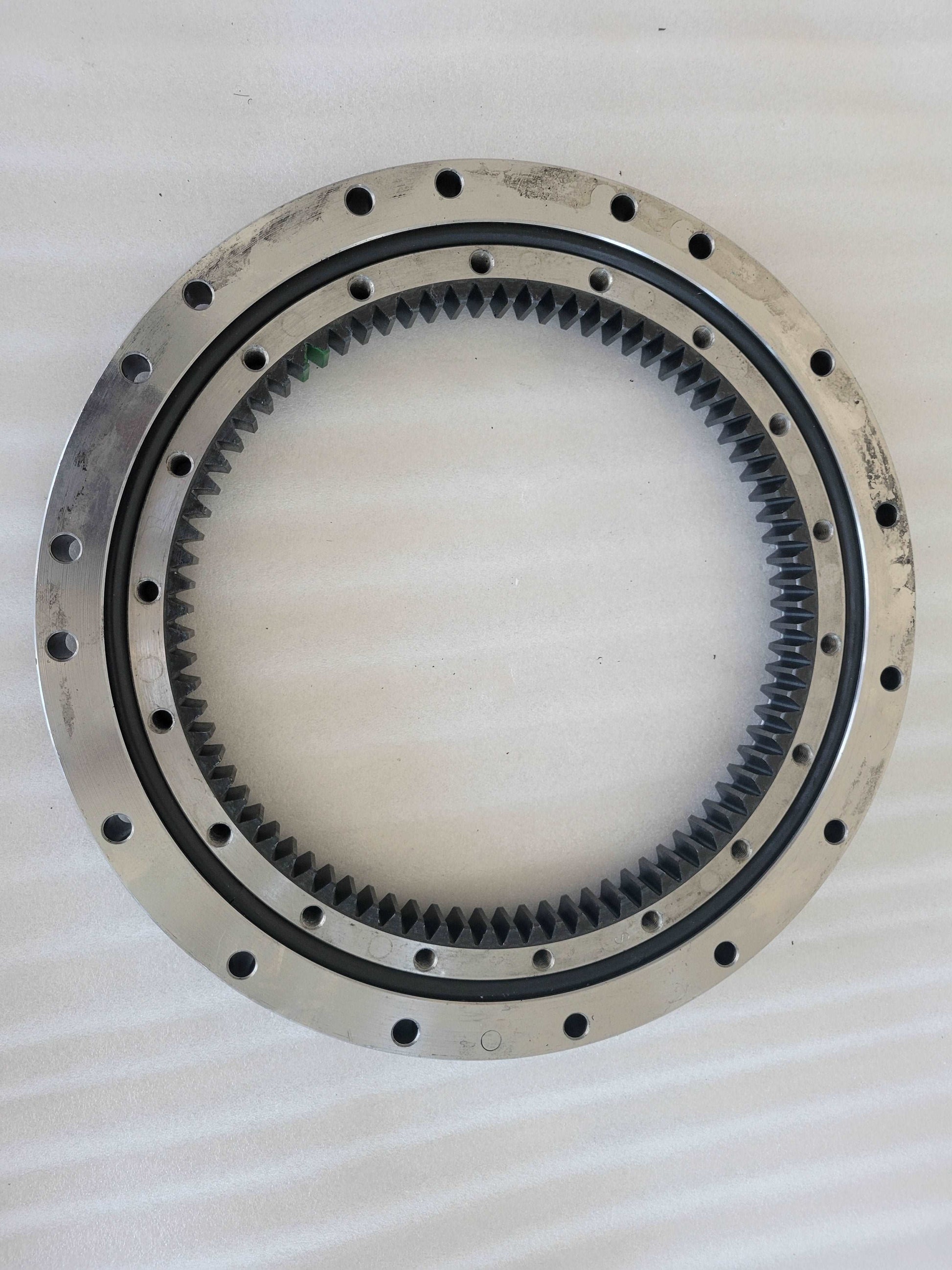 Slew bearing ring for excavator hydraulic system used in construction and heavy equipment parts in Canada
