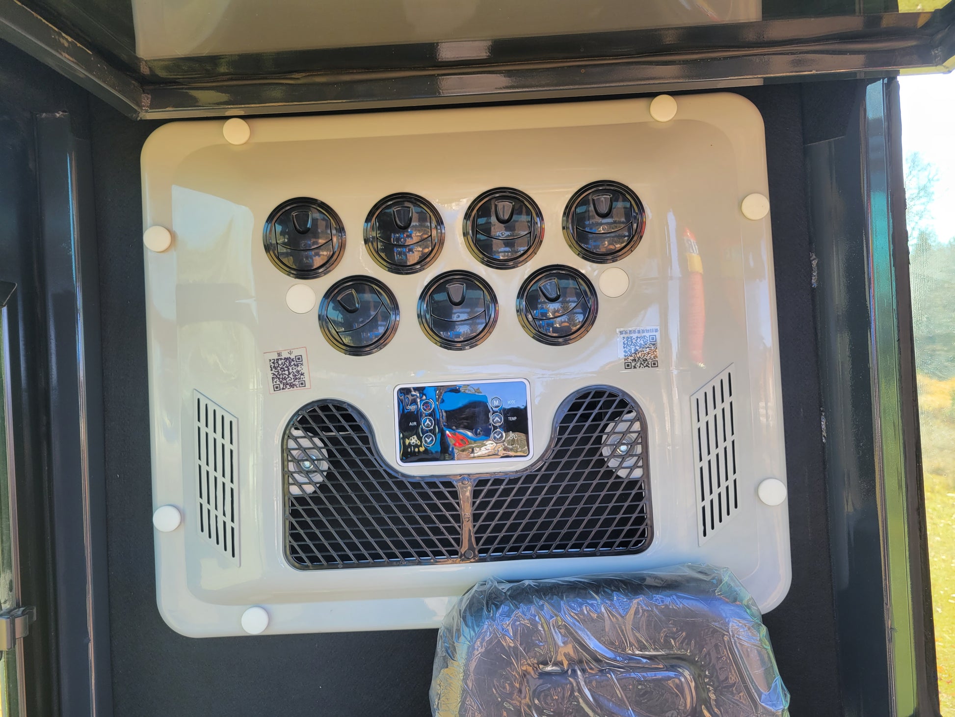 JT5350 3.5 Ton Mini Excavator for Sale in Canada JoyT5 cab AC vent control panel showing full cab mini excavator canada comfort features for construction and compact excavator operators