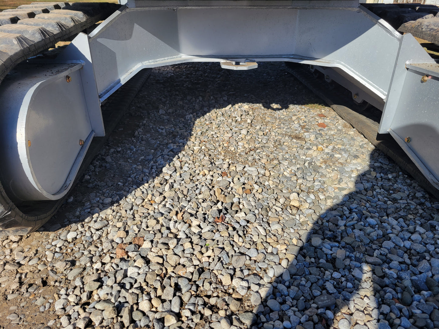 Undercarriage clearance view of JT5350 Mini Excavator – JoyT5 construction equipment