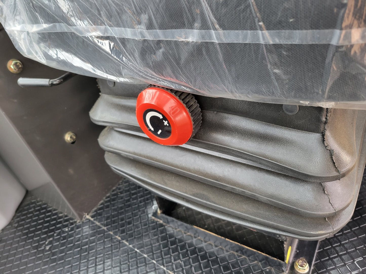 JT5WL1200 compact wheel loader operator seat suspension adjustment knob for comfortable driving and farm work in Canada