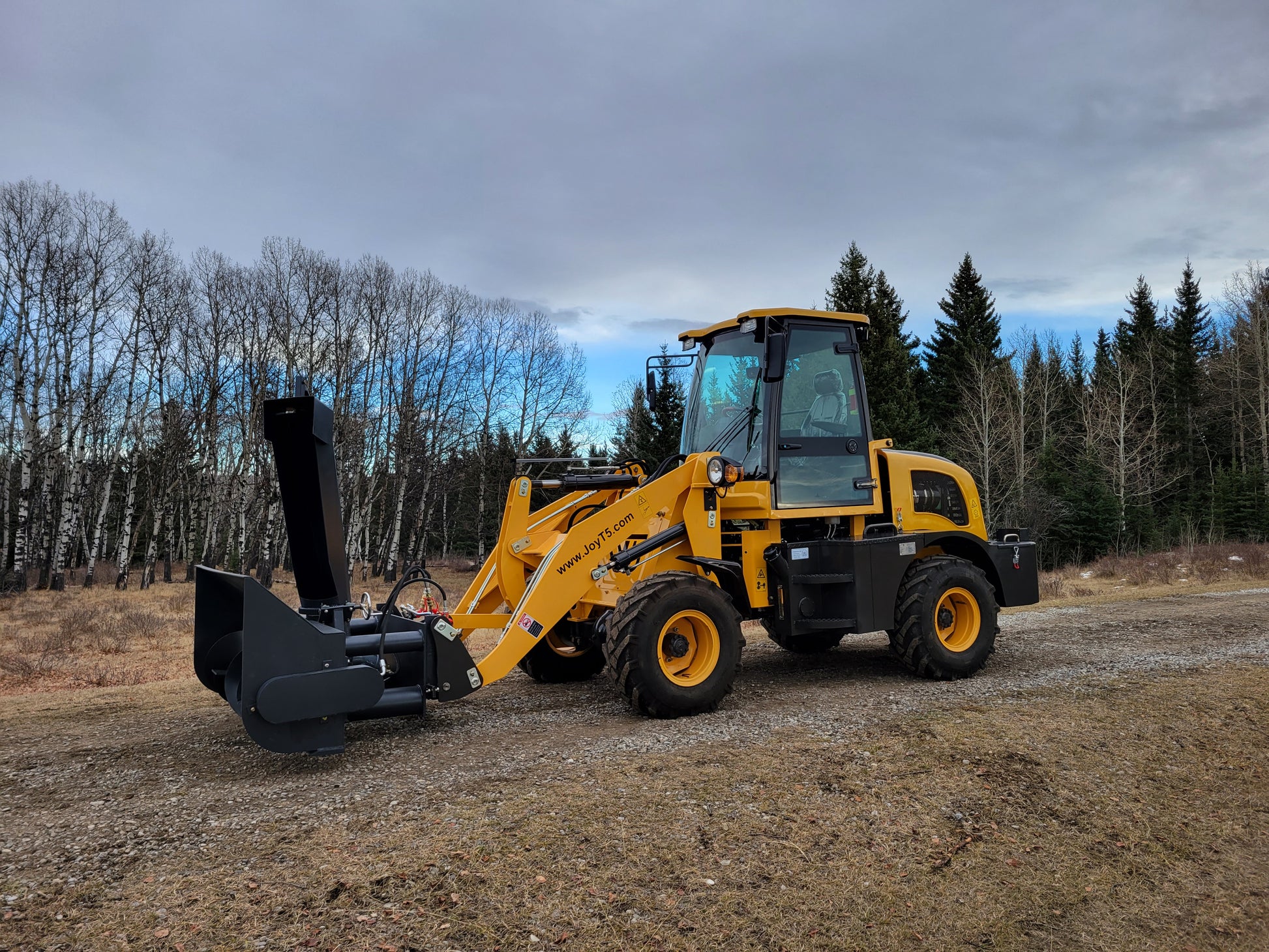 JT5WL1200 compact wheel loader with powerful snow blower attachment, 1.2 ton 2650 lbs mini loader for sale in Canada, ideal for snow removal, farming, and landscaping.