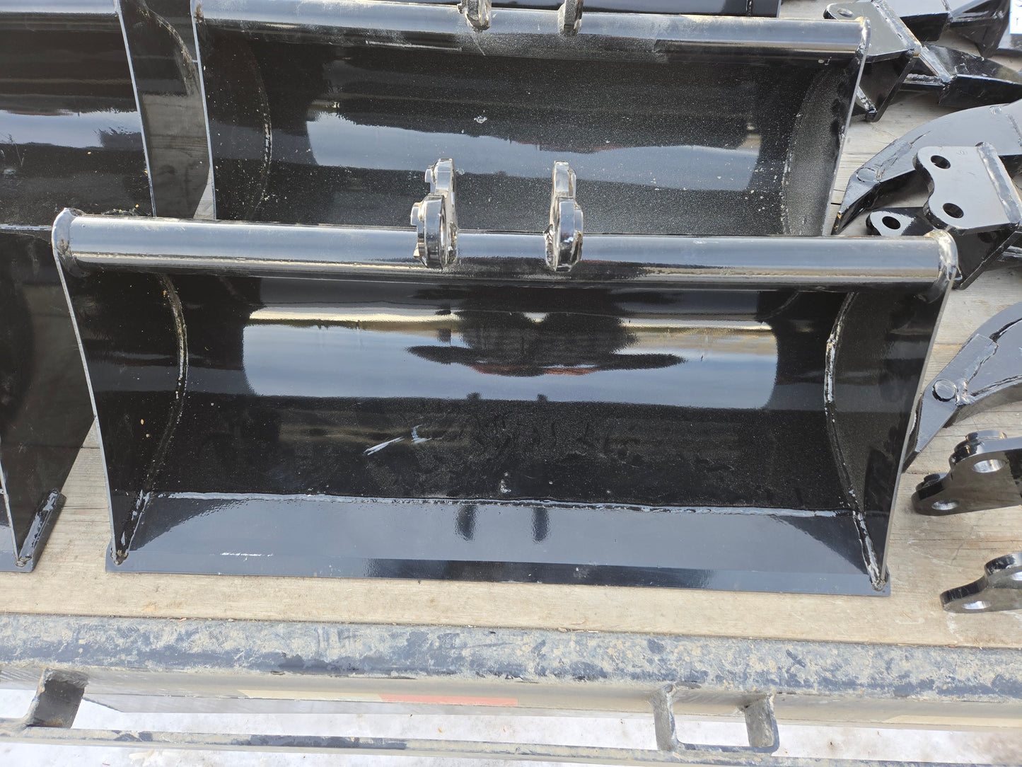 Mini excavator bucket attachment with 90x92x25mm mount pattern made for Agrotk and FF Industrial in Canada used for digging landscaping and compact construction work

