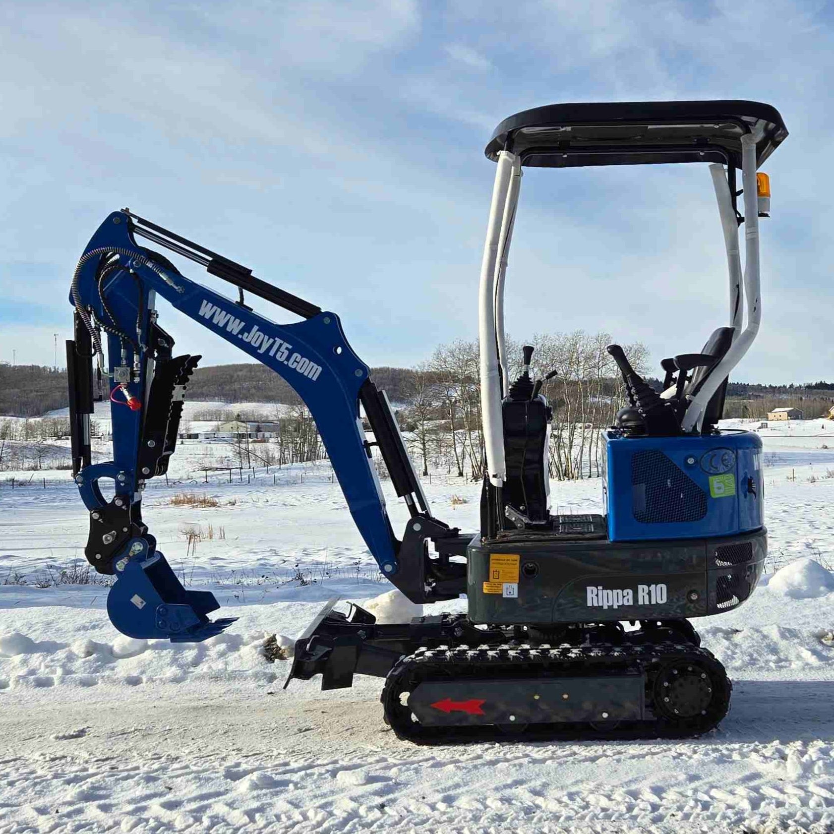 Rippa R10 mini excavator for sale in Canada by JoyT5, compact and durable small construction equipment designed for all weather projects.