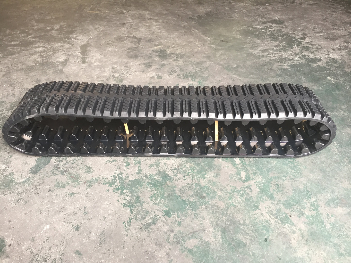 Durable skid steer rubber tracks 381x101.6x51 with steel cord, compatible with ASV VT70 and Terex PT70 loaders, heavy duty replacement tracks for sale in Canada.