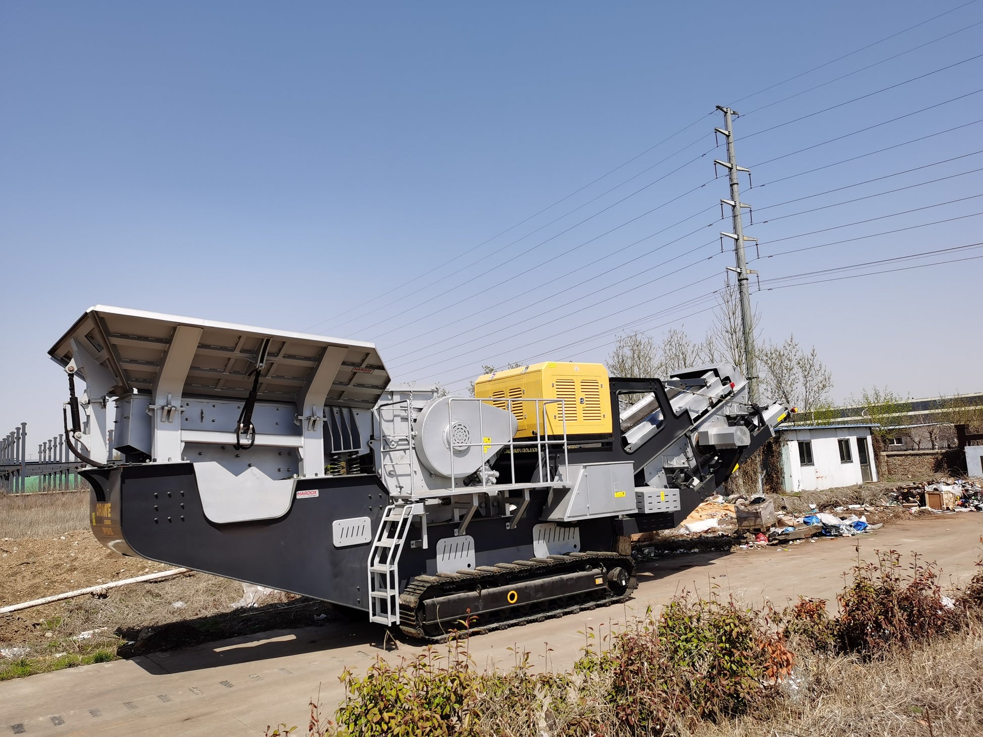 tracked jaw crusher in Canada showing mobile primary crushing equipment for mining rock processing construction and aggregate crushing work
