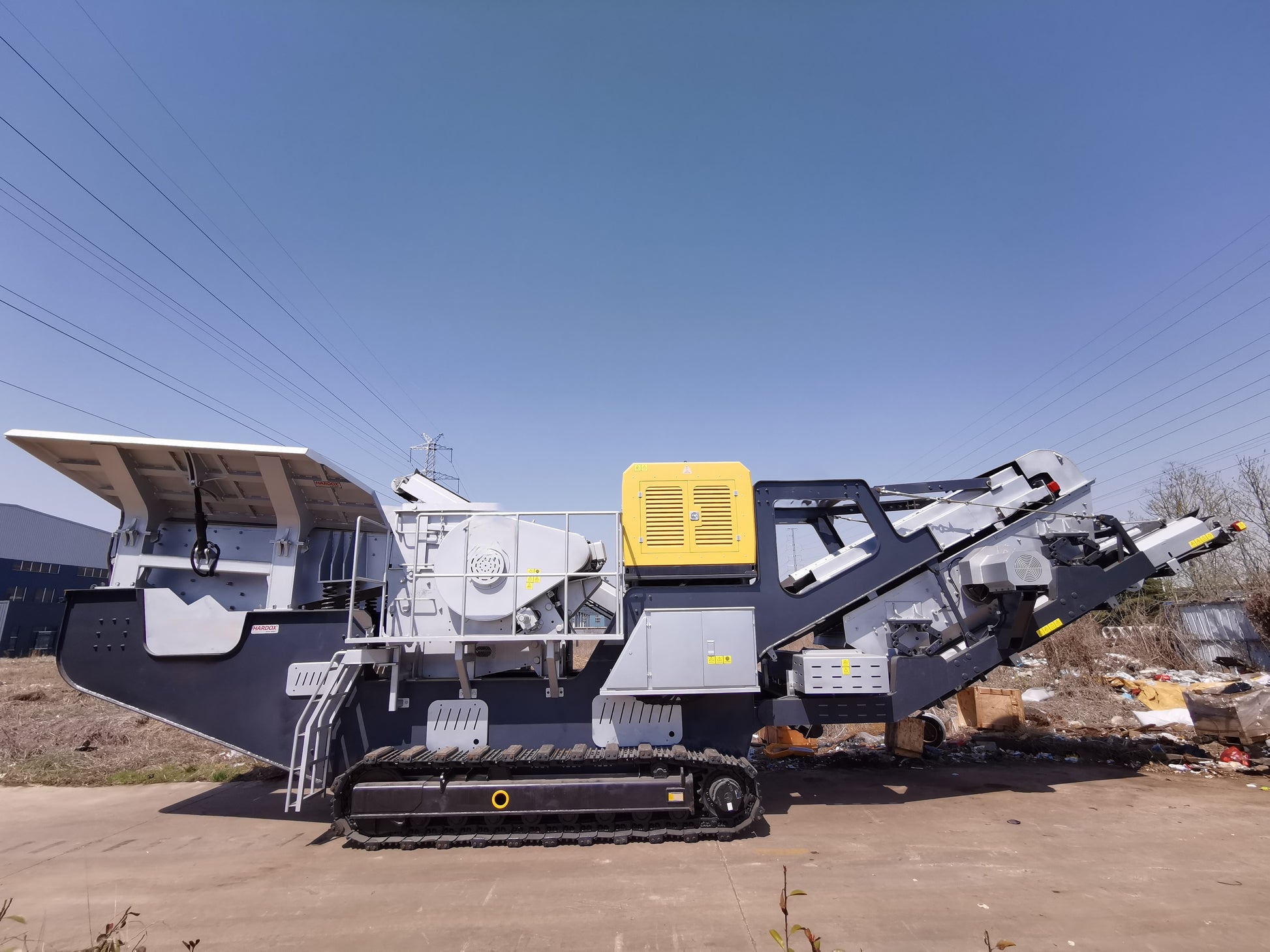 tracked mobile jaw crusher in Canada showing primary rock crushing equipment designed for mining construction and aggregate processing

